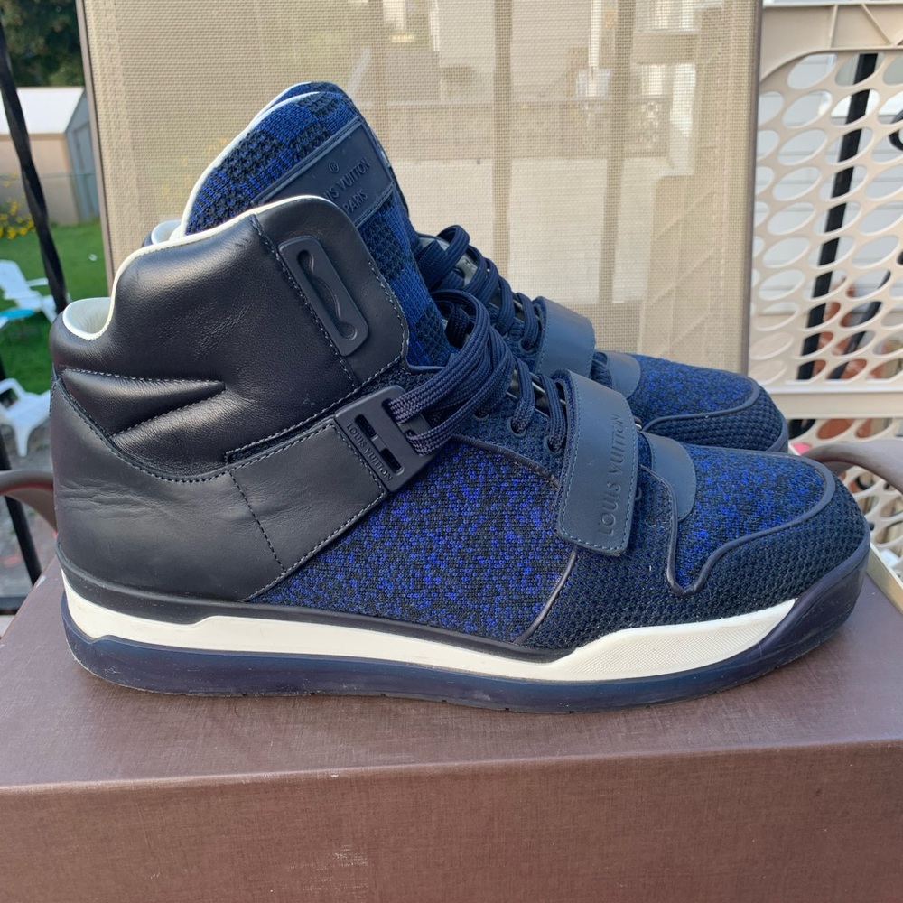 LOUIS VUITTON Sneakers - Picture 2 of 4